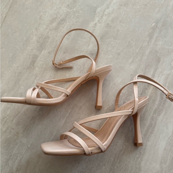 Elegant Nude Strappy Heels - Picture 1 of 5